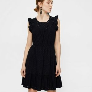 Vero Moda Women’s Sally Eyelet Ruffled Navy Dress Size: M